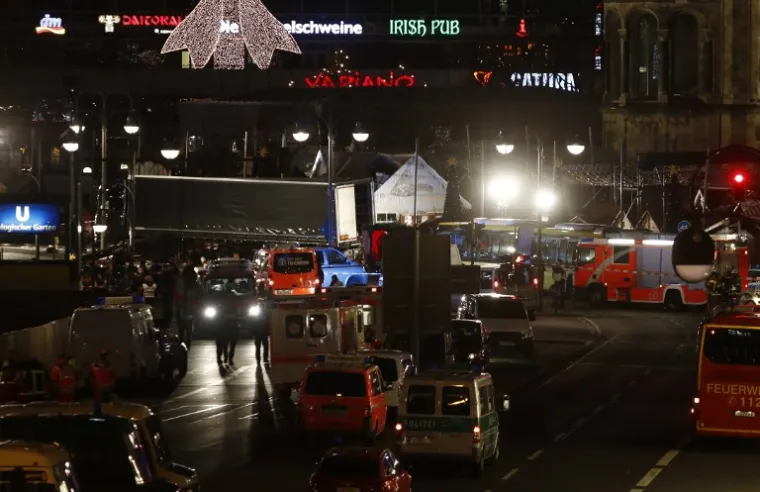 FOTOGALERIJA UŽASA U BERLINU: Potresni detalji zabilježeni objektivom kamere