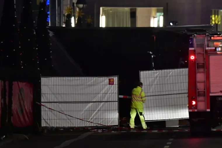 FOTOGALERIJA UŽASA U BERLINU: Potresni detalji zabilježeni objektivom kamere