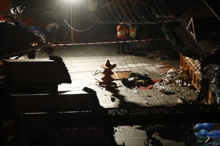 FOTOGALERIJA UŽASA U BERLINU: Potresni detalji zabilježeni objektivom kamere