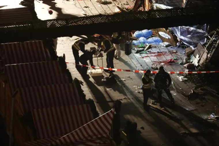 FOTOGALERIJA UŽASA U BERLINU: Potresni detalji zabilježeni objektivom kamere