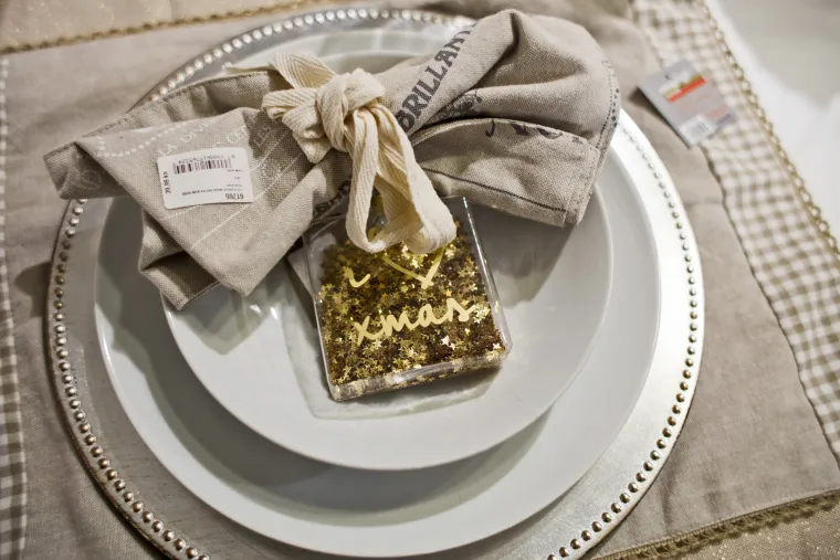 Dekoracija Gold Shine 29,99 kn