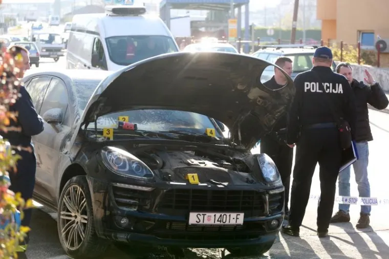 Solin: Ispred kuće vlasnika Intergradnje zapaljena dva luksuzna automobila