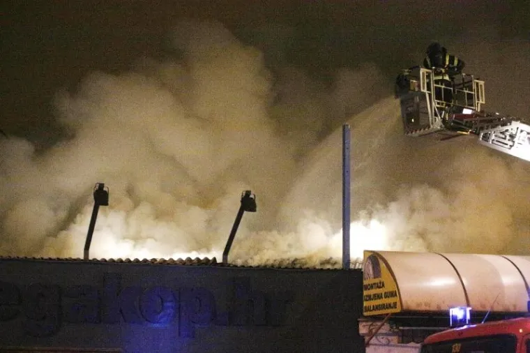 Požar u skladi&scaron;tu velike zagrebačke tvrtke