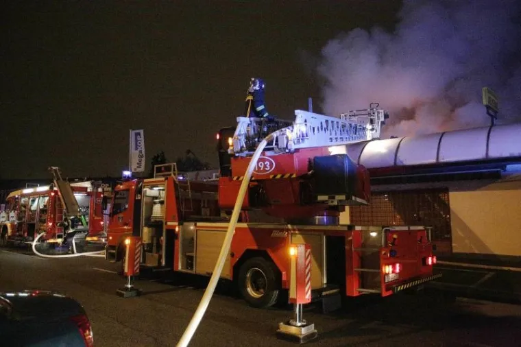 Požar u skladi&scaron;tu velike zagrebačke tvrtke