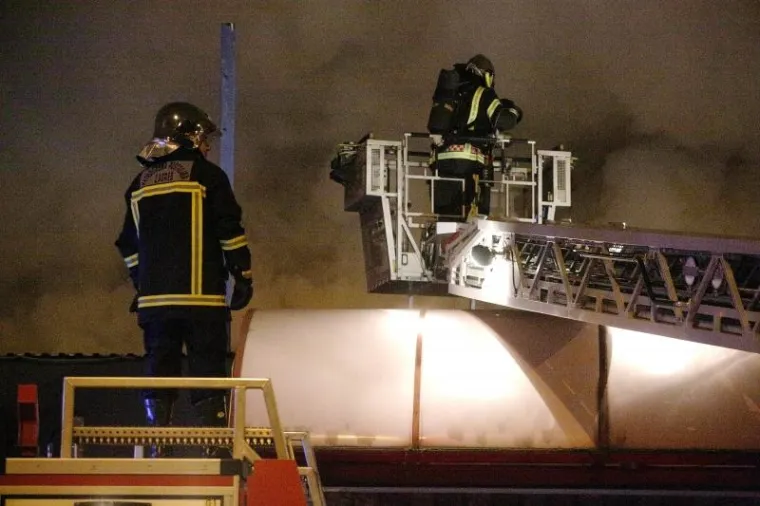 Požar u skladi&scaron;tu velike zagrebačke tvrtke