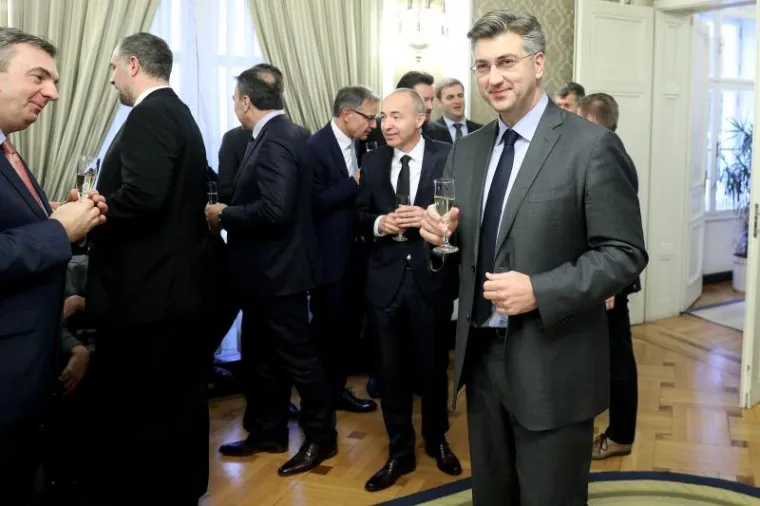 PLENKOVIĆEV BOŽIĆNI DOMJENAK: U Banskim dvorima održan prijam za predstavnike medija