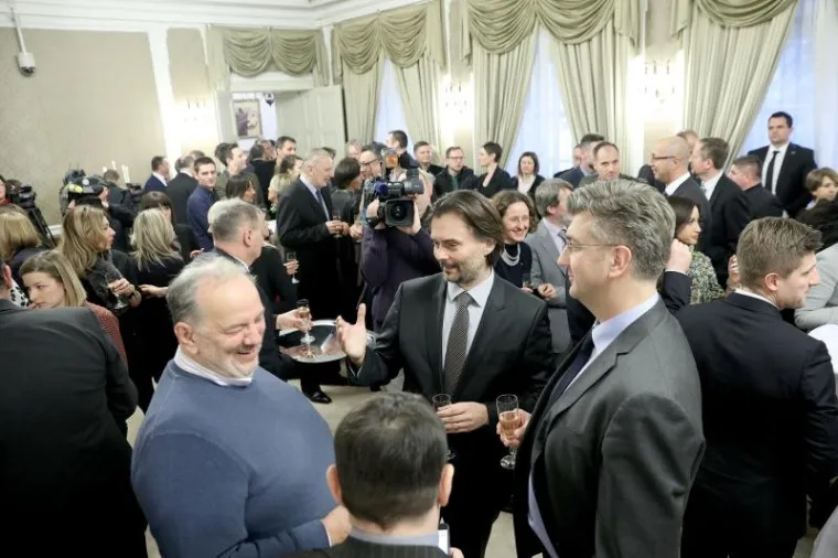 PLENKOVIĆEV BOŽIĆNI DOMJENAK: U Banskim dvorima održan prijam za predstavnike medija