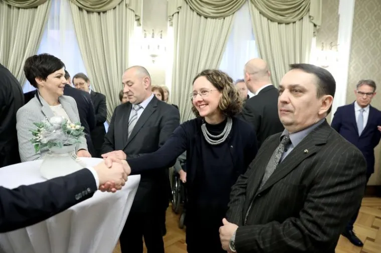 PLENKOVIĆEV BOŽIĆNI DOMJENAK: U Banskim dvorima održan prijam za predstavnike medija