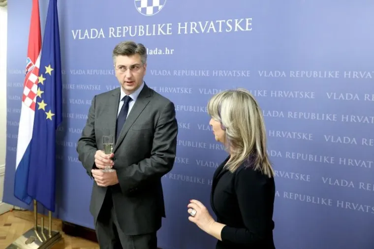 PLENKOVIĆEV BOŽIĆNI DOMJENAK: U Banskim dvorima održan prijam za predstavnike medija