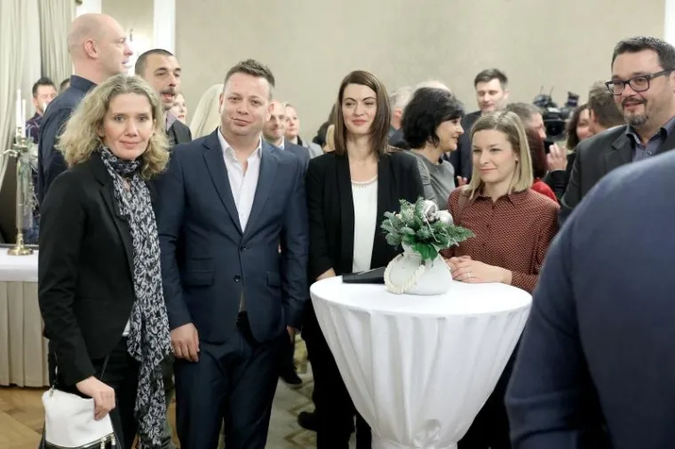 PLENKOVIĆEV BOŽIĆNI DOMJENAK: U Banskim dvorima održan prijam za predstavnike medija