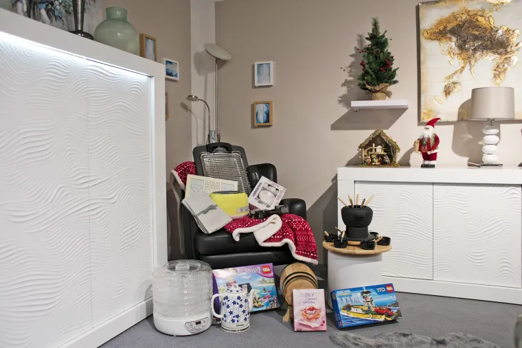 Emmezeta i na svojoj stranici ima pripremljene ideje za poklone, a neki od njih sad se nalaze na odličnim popustima