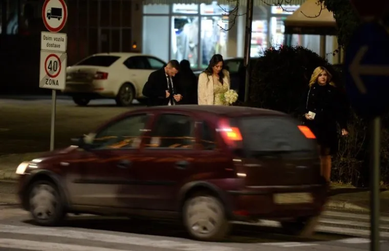 KAMERE IPAK UHVATILE TAJNO VJENČANJE MARCELA BROZOVIĆA: Nogometa&scaron; se oženio daleko od očiju javnosti