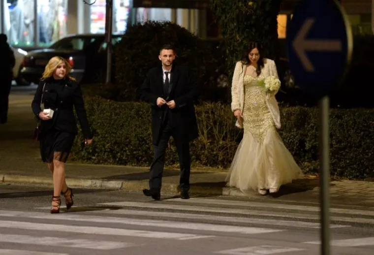 KAMERE IPAK UHVATILE TAJNO VJENČANJE MARCELA BROZOVIĆA: Nogometa&scaron; se oženio daleko od očiju javnosti