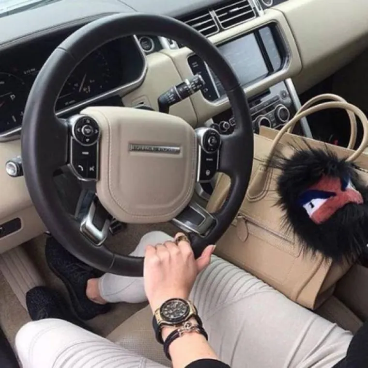 DOK ZEMLJA GORI, KLINCI BOGATA&Scaron;A SE HVALE: Boli njih ona stvar, žive u nekom svojem svijetu