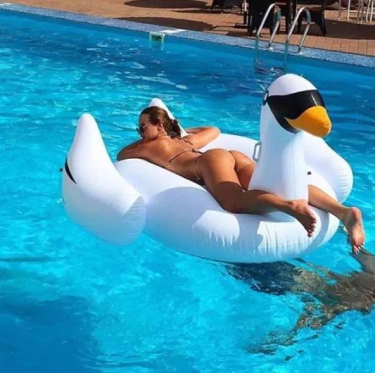 DOK ZEMLJA GORI, KLINCI BOGATA&Scaron;A SE HVALE: Boli njih ona stvar, žive u nekom svojem svijetu