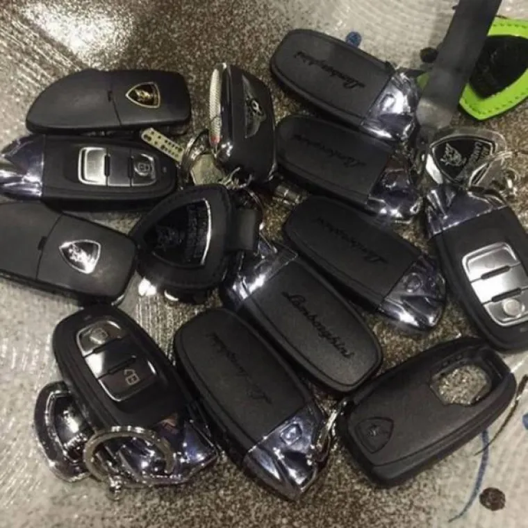 DOK ZEMLJA GORI, KLINCI BOGATA&Scaron;A SE HVALE: Boli njih ona stvar, žive u nekom svojem svijetu