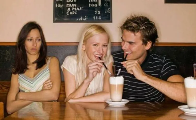 OVAKO IZGLEDA LICE ZAVISTI: Vidjele ne&scaron;to &scaron;to nemaju i nisu mogle skriti svoje osjećaje