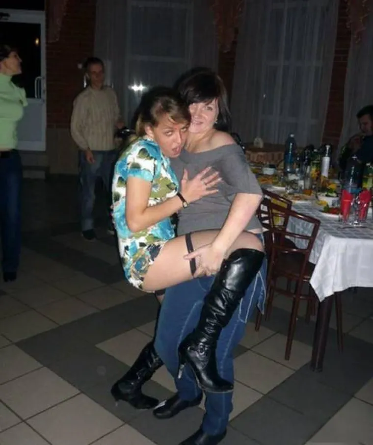 MALO POPILE I POTPUNO SE RAZUZDALE: Fotke koje sigurno neće objaviti na svojem Instagramu