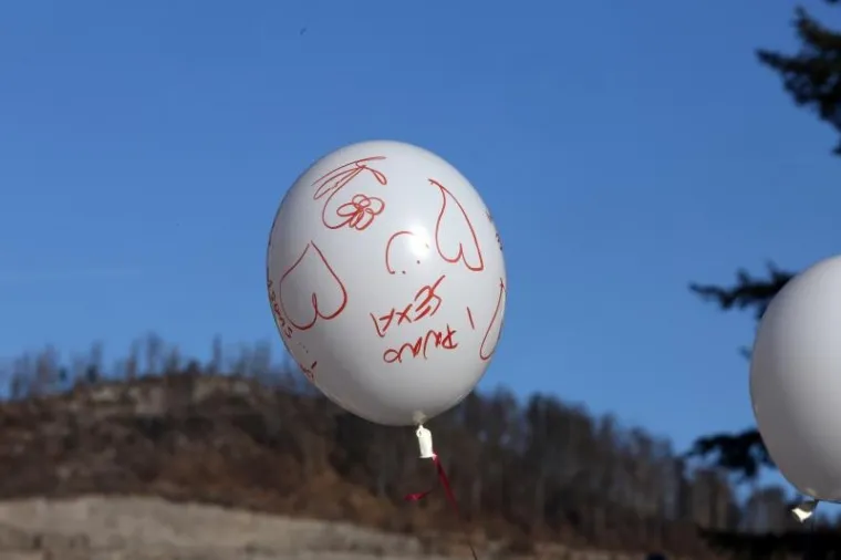SPEKTAKL TOČNO U PODNE: Desetak tisuća ljudi u Fužinama već dočekalo Novu godinu