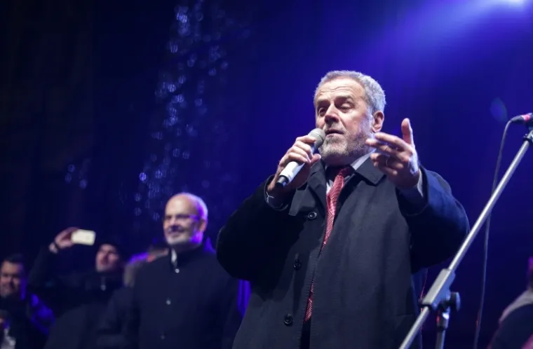 Čestitku u ponoć uputio je gradonačelnik Milan Bandić