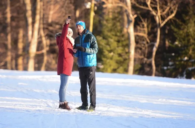 ZIMSKE RADOSTI: Pogledajte kako su građani uživali prvog dana 2017. na Sljemenu