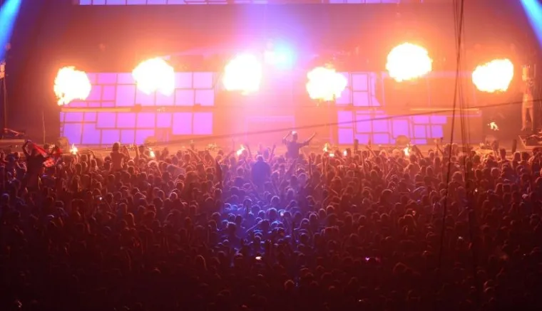 NAJŽE&Scaron;ĆI TULUM U GRADU! Armin Van Buuren zapalio partijanere u zagrebačkoj Areni