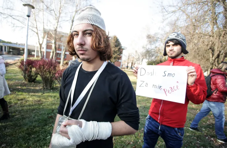 Prosvjed migranata u hotelu Porin zbog lo&scaron;ih uvjeta smje&scaron;taja