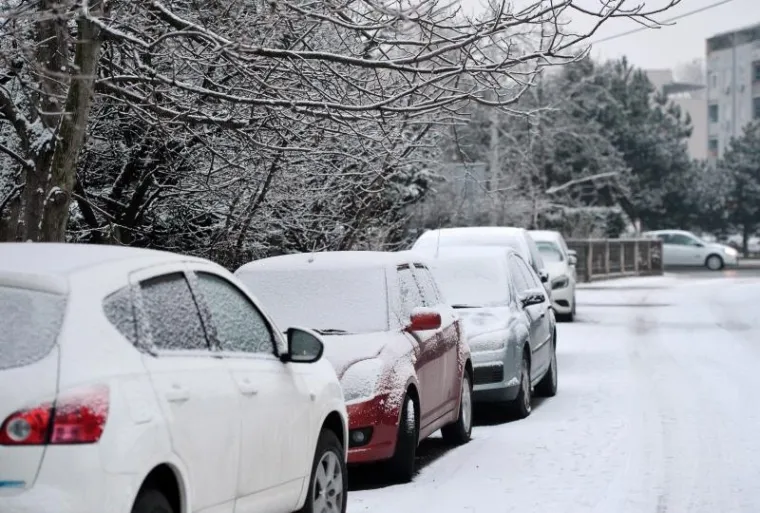 Prvi ovogodi&scaron;nji snijeg prekrio zagrebačke ulice