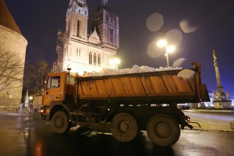 Pogledajte kako izgleda skija&scaron;ka staza od katedrale do Trga bana Jelačića