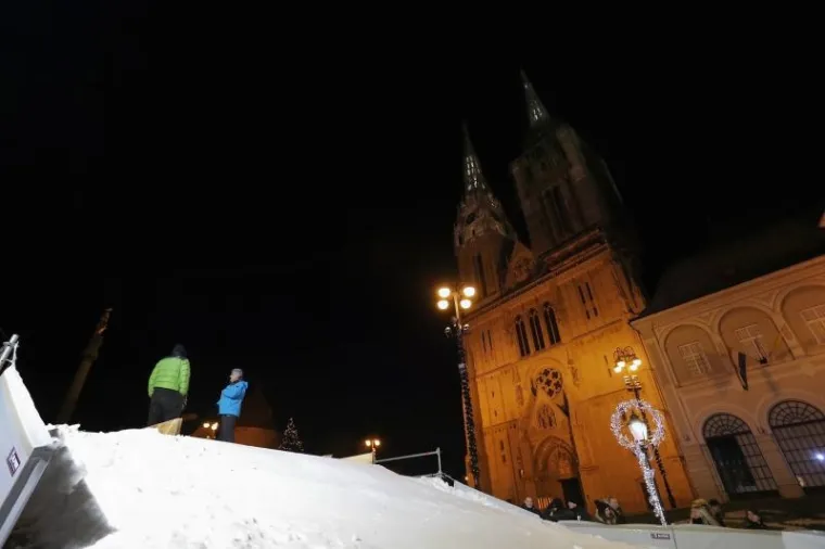 ZAGREB SPREMAN ZA SPEKTAKL: Pogledajte kako izgleda staza kojom će se spustiti skija&scaron;ki velikani