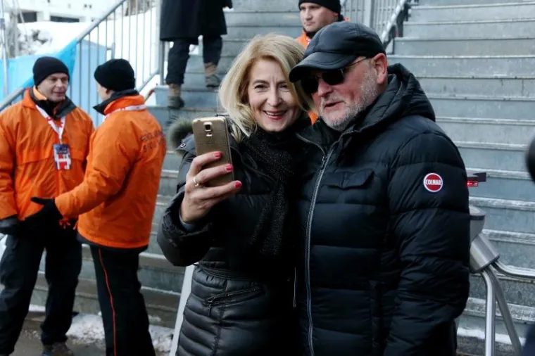 KRALJICA NAVIJAČA: Dotjerana Vjekoslava Bach plijenila pažnju u publici na Sljemenu