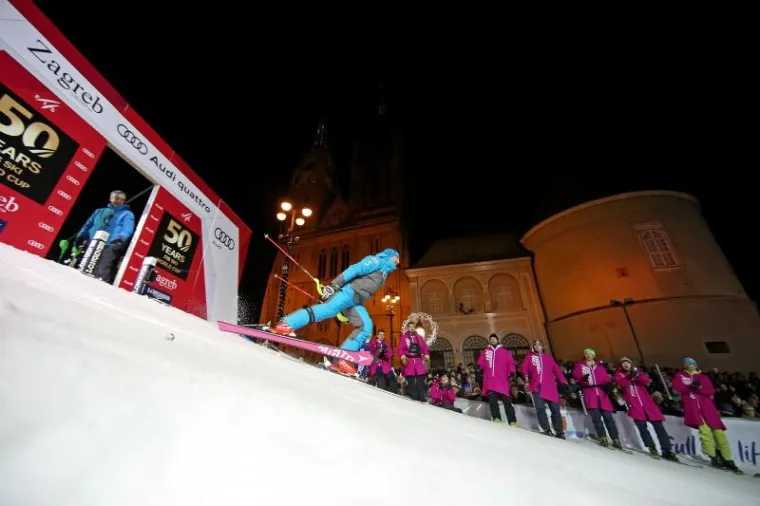 LUDNICA U CENTRU ZAGREBA: Slaloma&scaron;i se spustli po redne brojeve za sljemensku utrku