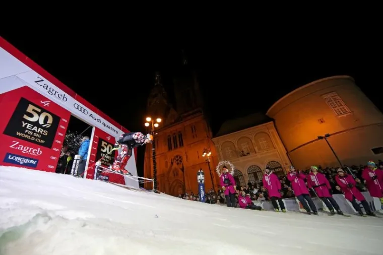 LUDNICA U CENTRU ZAGREBA: Slaloma&scaron;i se spustli po redne brojeve za sljemensku utrku