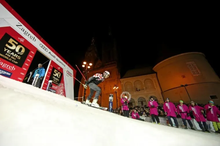 LUDNICA U CENTRU ZAGREBA: Slaloma&scaron;i se spustli po redne brojeve za sljemensku utrku