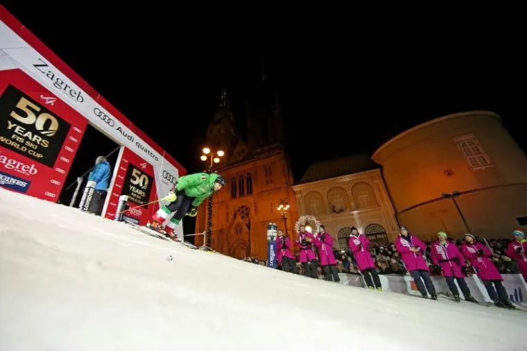 LUDNICA U CENTRU ZAGREBA: Slaloma&scaron;i se spustli po redne brojeve za sljemensku utrku