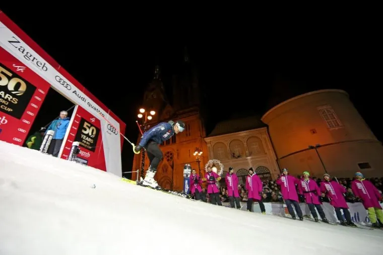 LUDNICA U CENTRU ZAGREBA: Slaloma&scaron;i se spustli po redne brojeve za sljemensku utrku