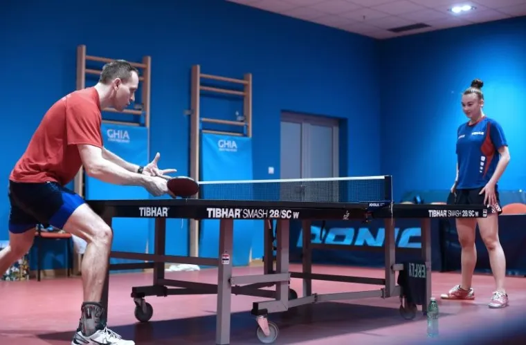 MLADI UČILI OD NAJBOLJIH: Stolnoteniske legende podučavale buduće zvijezde celuloidne loptice