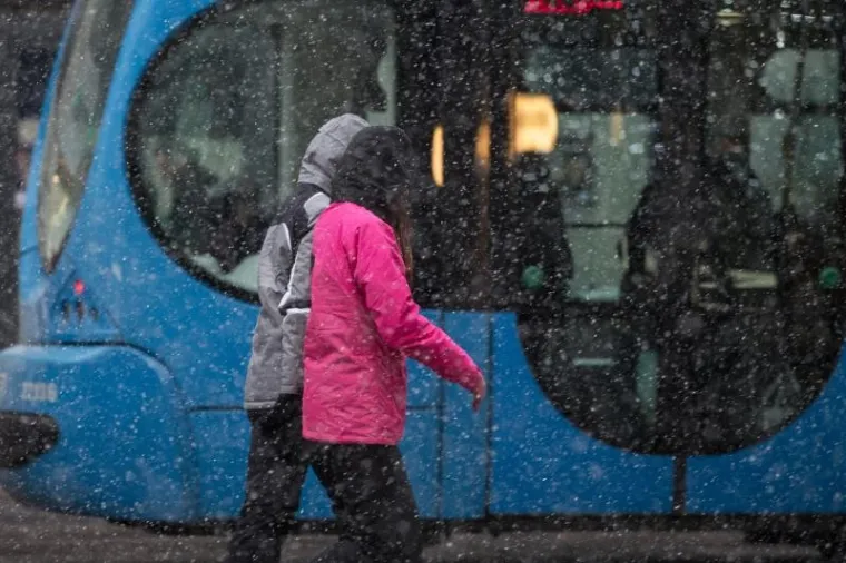 Snježna mećava iznenadila građane Zagreba