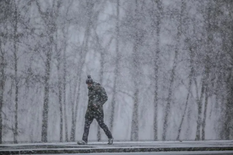 Snježna mećava iznenadila građane Zagreba