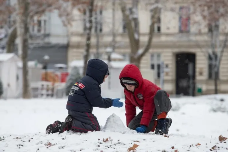 Snježna mećava iznenadila građane Zagreba