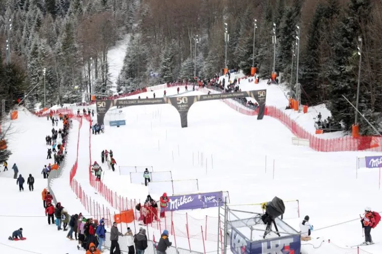 SJAJAN AMBIJENT NA SLJEMENU: Pogledajte kakva atmosfera vlada na mu&scaron;kom slalomu