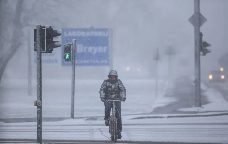 Prvi ovogodi&scaron;nji snijeg zabijelio Hrvatsku, ima ga i u priobalju