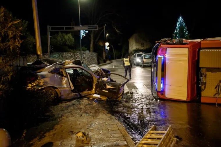 U NESREĆI U DUBROVNIKU VI&Scaron;E OSOBA OZLIJEĐENO: Voda se izlila iz vatrogasne cisterne i zaledila čitav kolnik