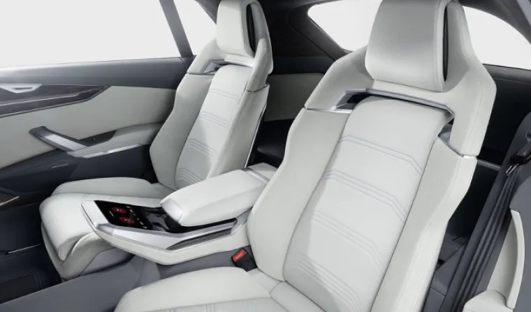 ZADIVIO IZGLEDOM I PROSTRANO&Scaron;ĆU: Audi Q8 nikog ne ostavlja ravnodu&scaron;nim