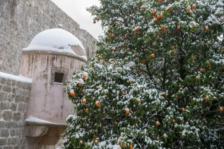 BIJELI DUBROVNIK: Poznati sredozemni biser prekriven snijegom