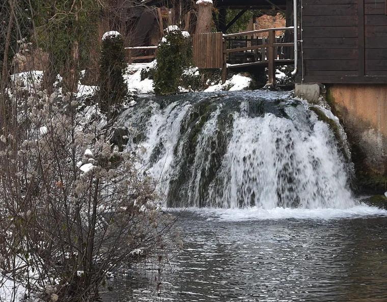 Rastoke zarobljene u ledu