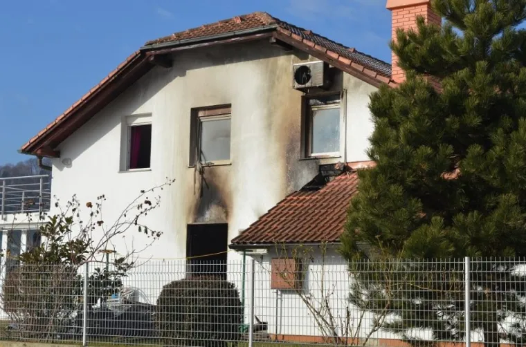Roditelji u zadnji tren iz goruće kuće izvukli sina u invalidskim kolicima