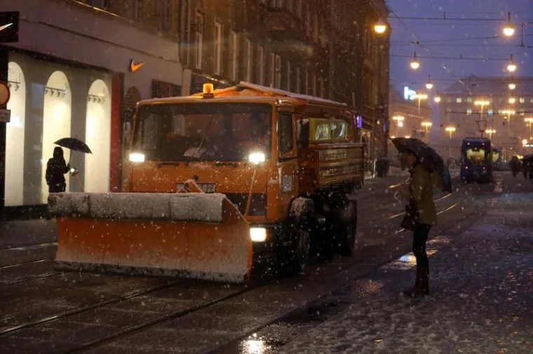 Na ulicama svih 259 ekipa zagrebačke Zimske službe