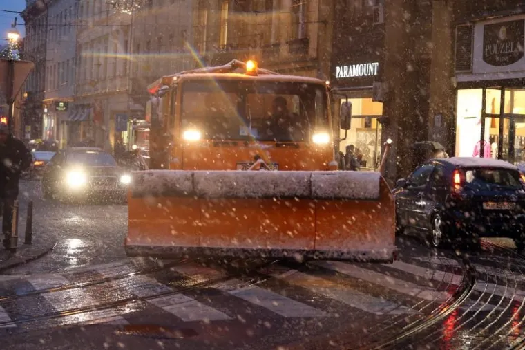 Na ulicama svih 259 ekipa zagrebačke Zimske službe