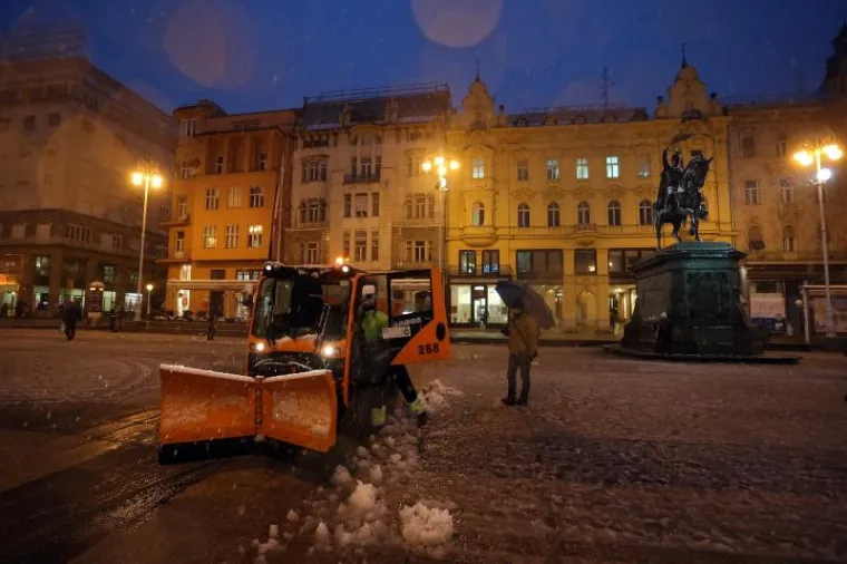 Na ulicama svih 259 ekipa zagrebačke Zimske službe